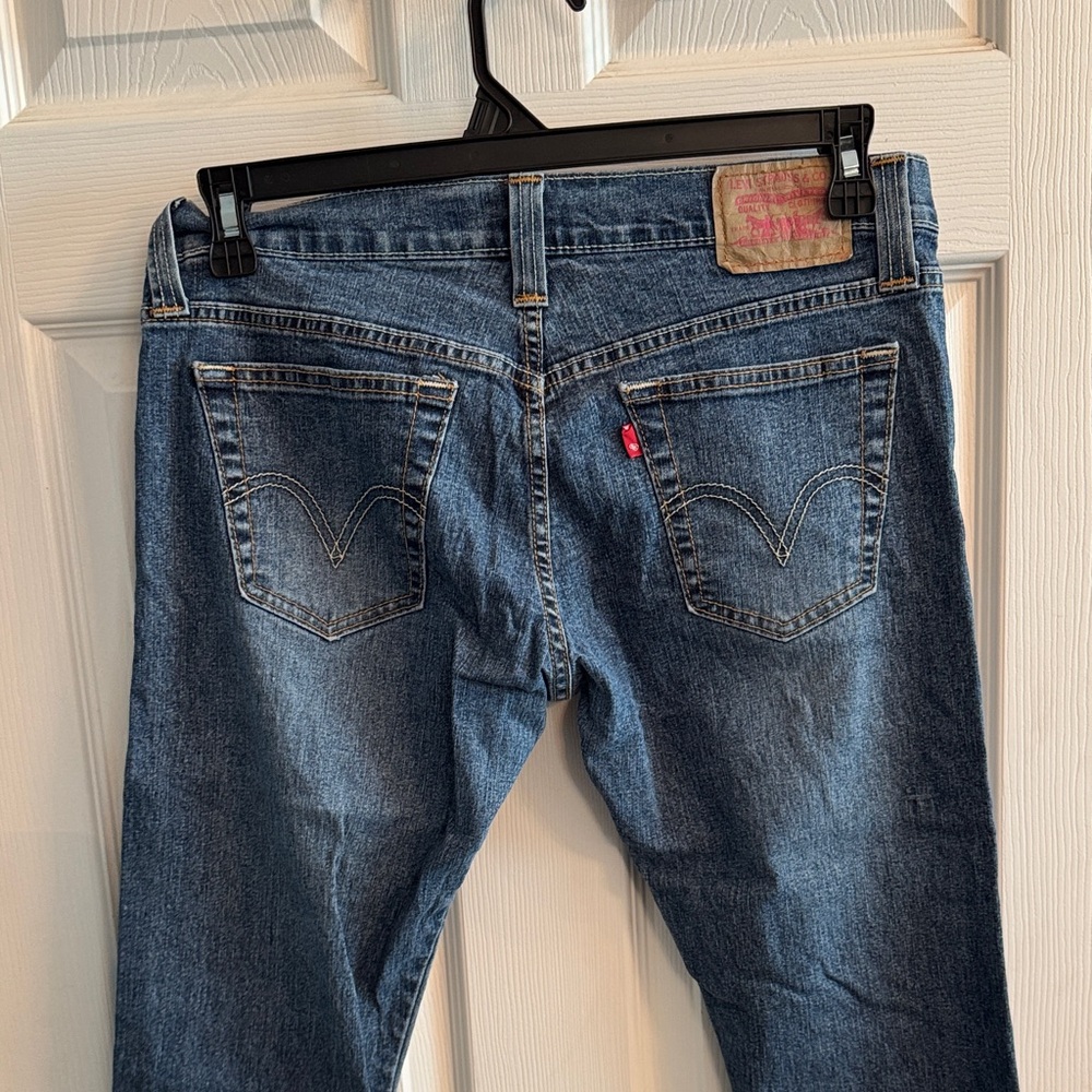 Levi's Blue Cropped Jeans - Picture 3 of 3